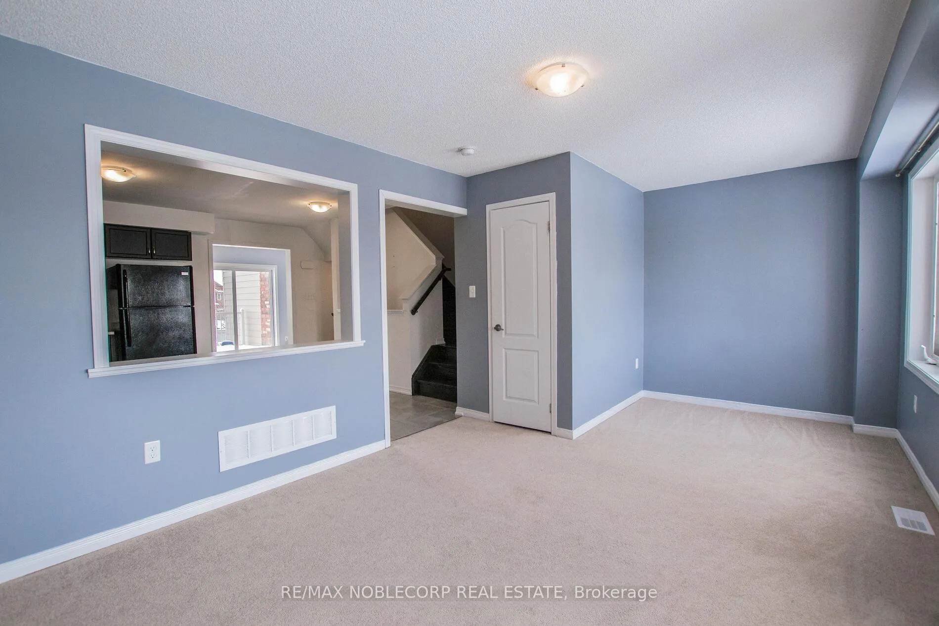 Photo 8 of 1287 Coleman Crescent, Innisfil, Alcona — HOMEH