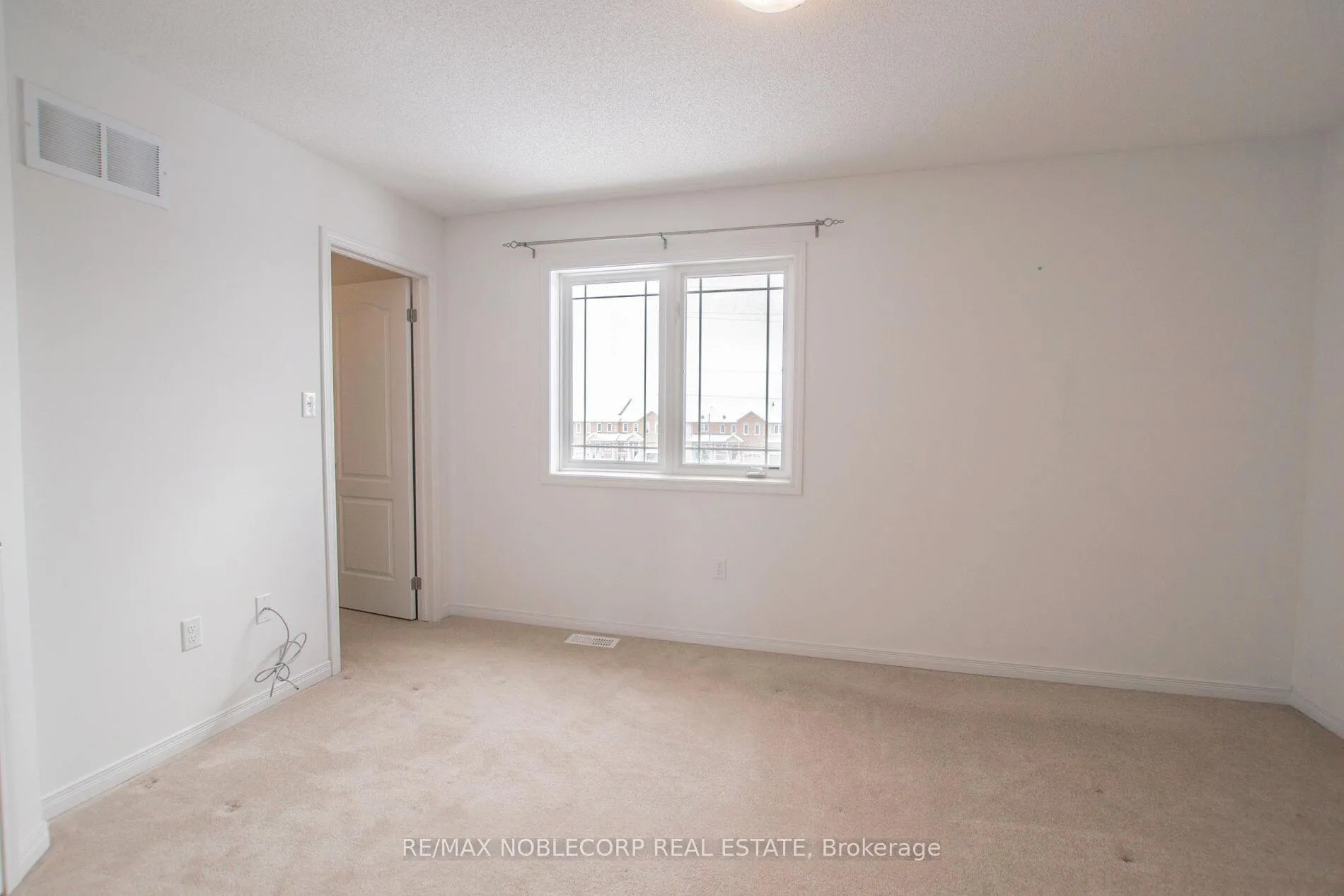 Photo 19 of 1287 Coleman Crescent, Innisfil, Alcona — HOMEH