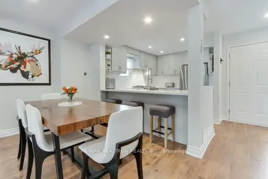 Photo 15 of 64 Durie Lane, Markham, Aileen-Willowbrook — HOMEH