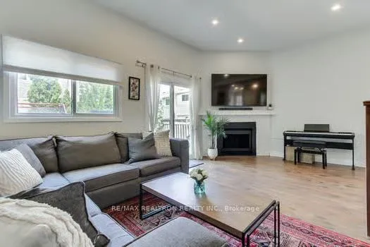 Photo 21 of 64 Durie Lane, Markham, Aileen-Willowbrook — HOMEH