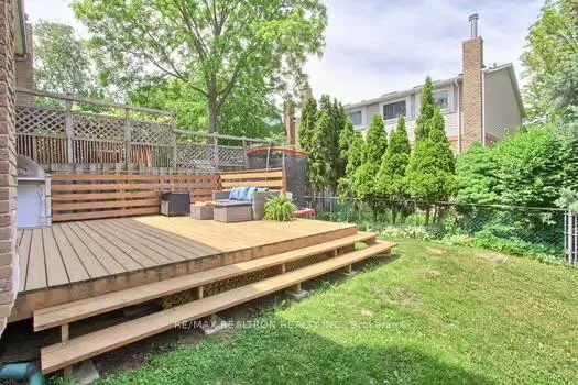 Photo 41 of 64 Durie Lane, Markham, Aileen-Willowbrook — HOMEH