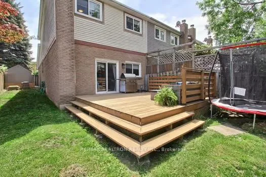 Photo 42 of 64 Durie Lane, Markham, Aileen-Willowbrook — HOMEH