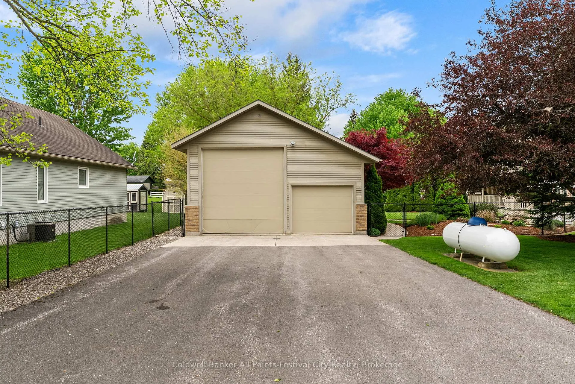 Photo 45 of 259 Dinsley Street, North Huron, Blyth — HOMEH