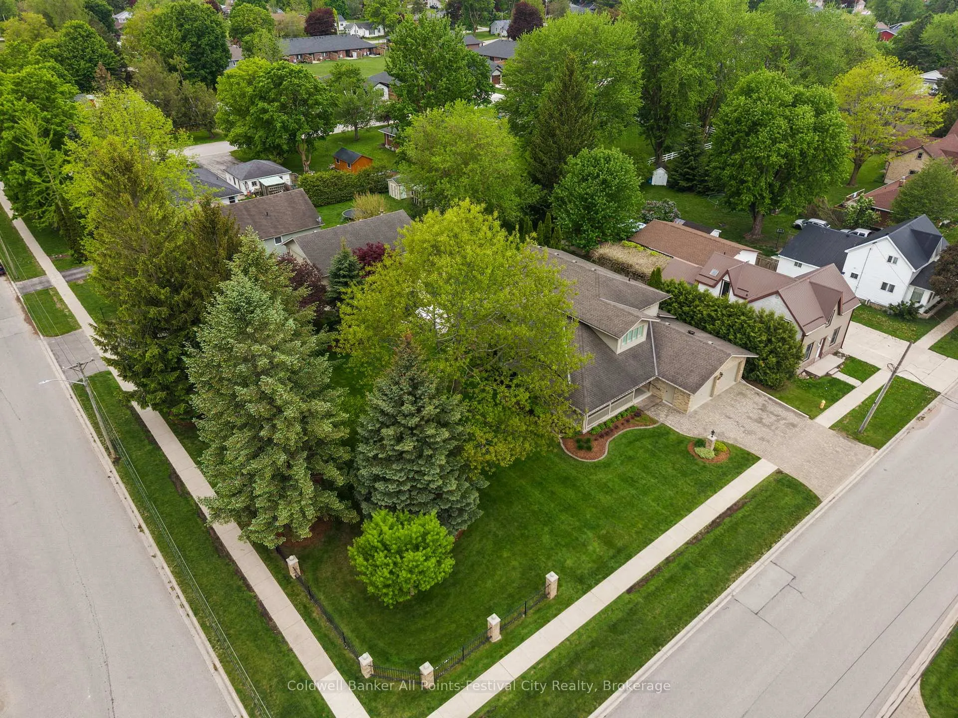 Photo 49 of 259 Dinsley Street, North Huron, Blyth — HOMEH