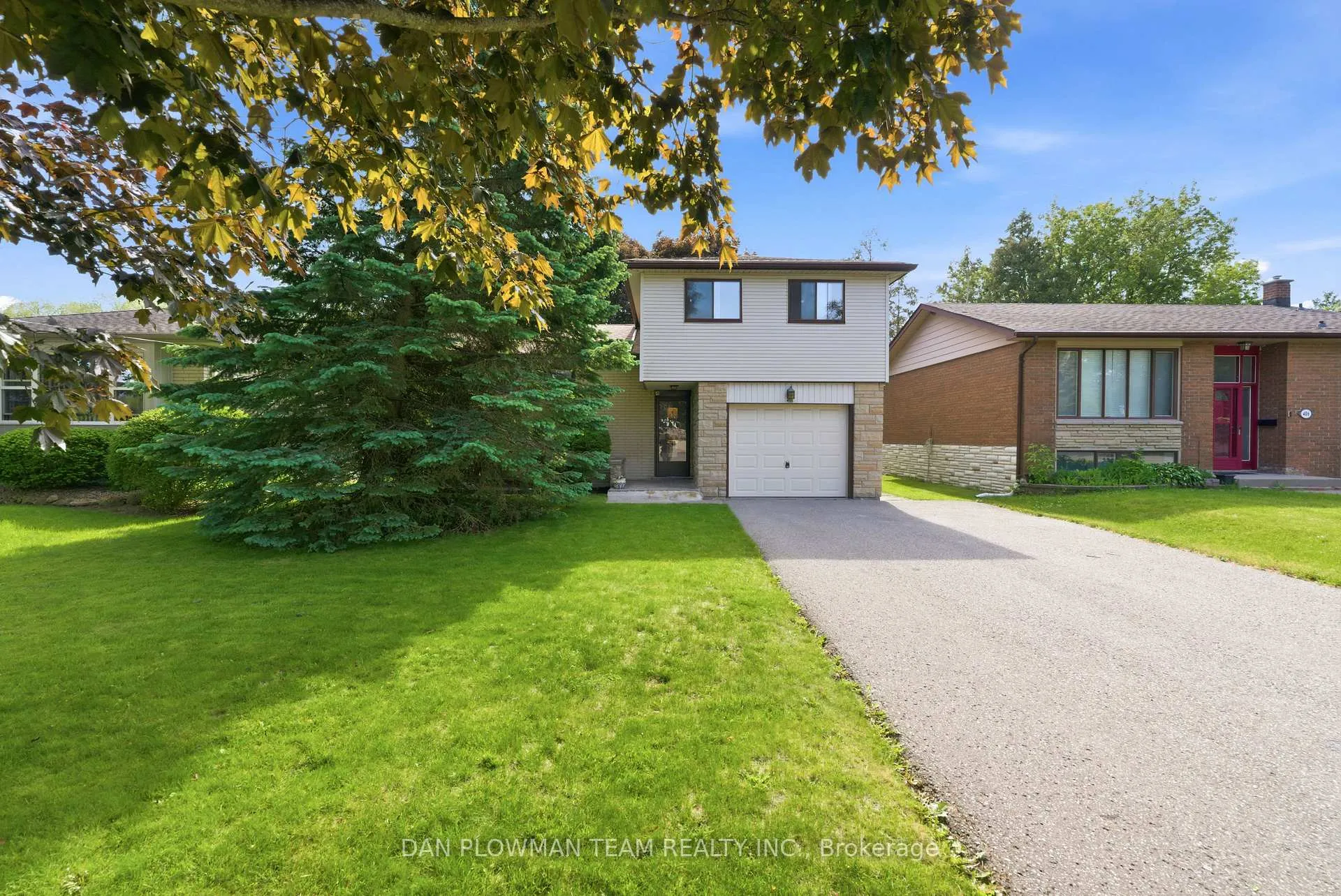 Photo 2 of 410 Dianne Drive, Oshawa, Donevan — HOMEH