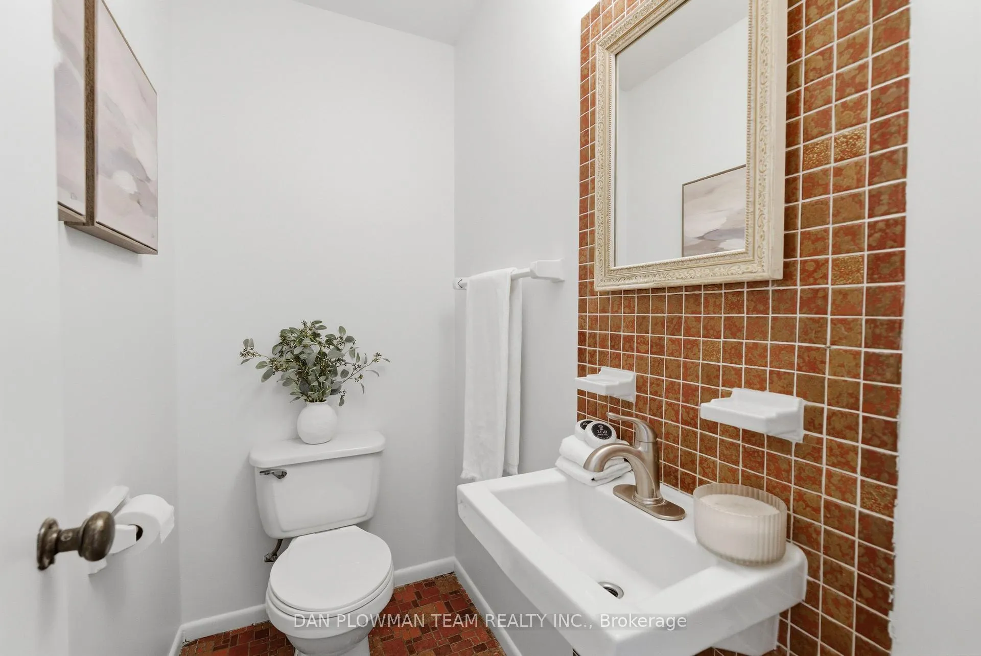 Photo 21 of 410 Dianne Drive, Oshawa, Donevan — HOMEH