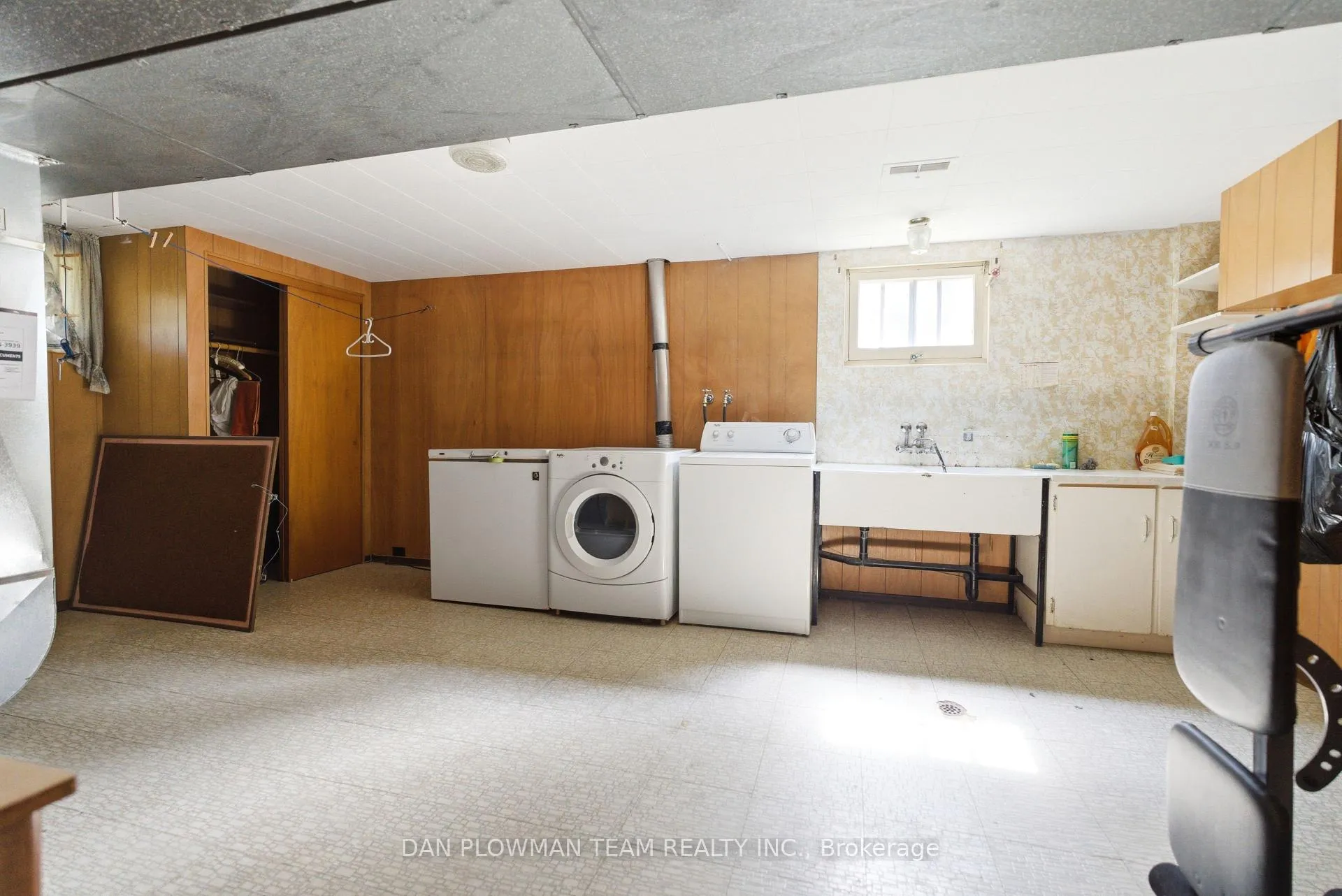 Photo 37 of 410 Dianne Drive, Oshawa, Donevan — HOMEH