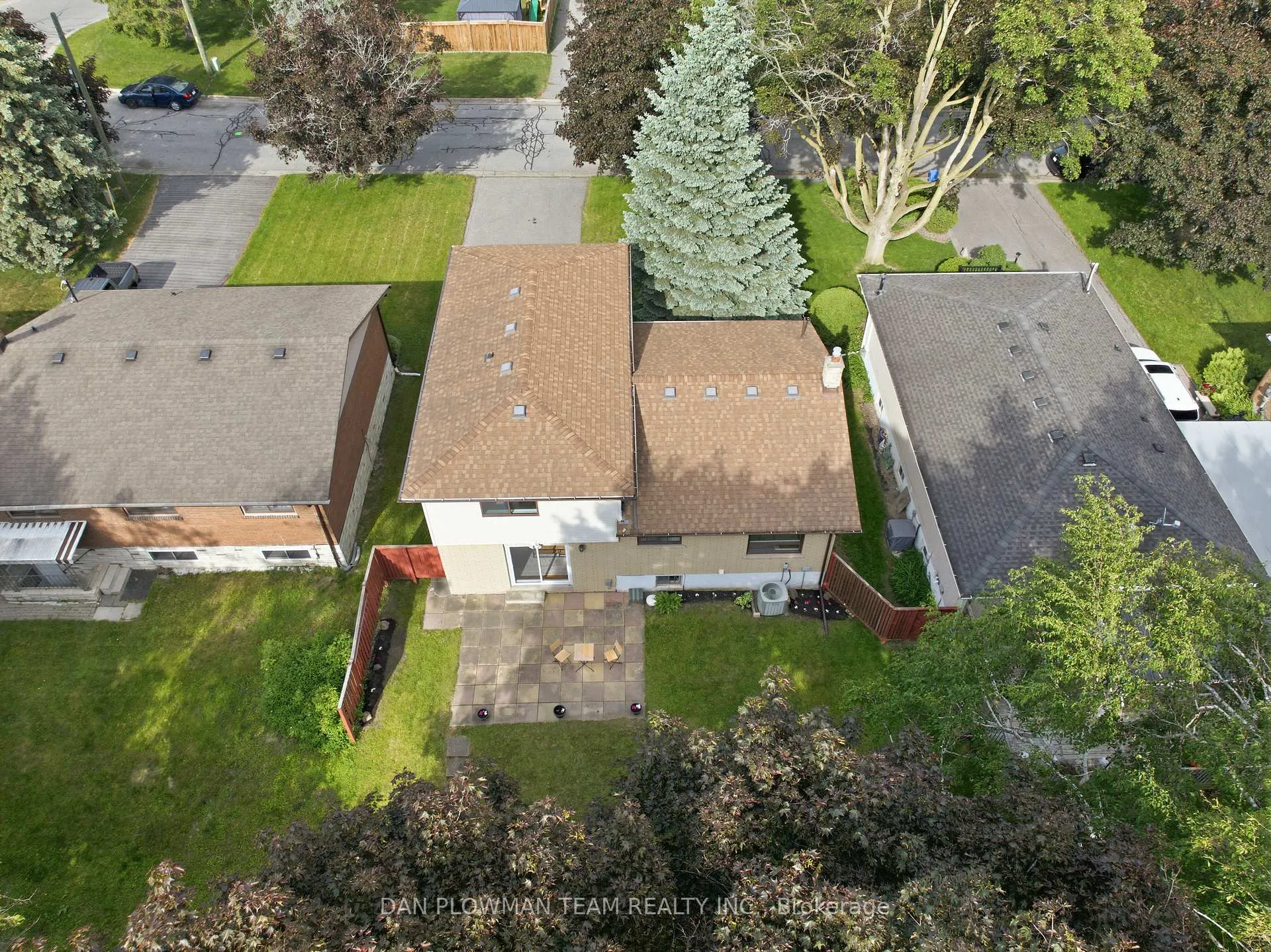 Photo 44 of 410 Dianne Drive, Oshawa, Donevan — HOMEH