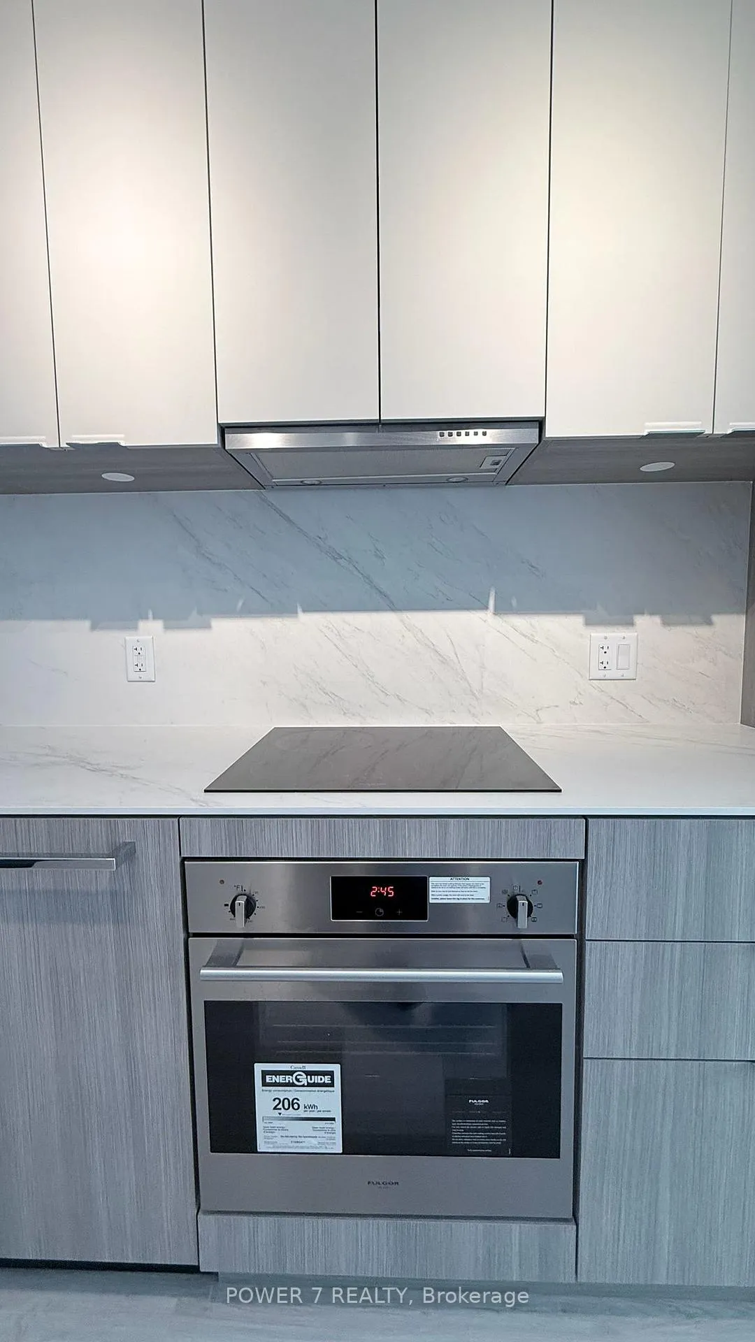 Photo 10 of Unit 222, 6 Greenbriar Road, North York, Bayview Village — HOMEH