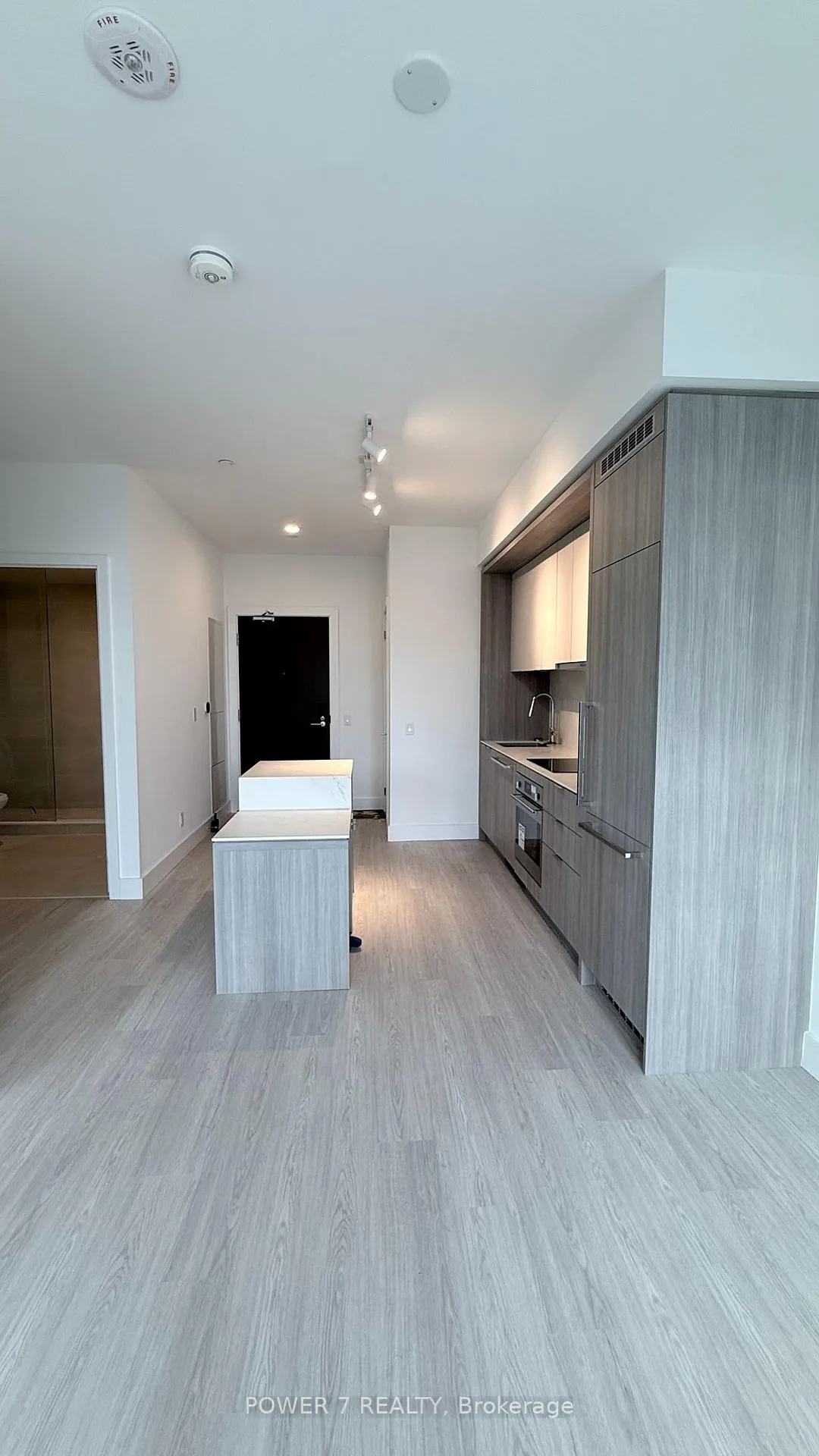 Photo 13 of Unit 222, 6 Greenbriar Road, North York, Bayview Village — HOMEH