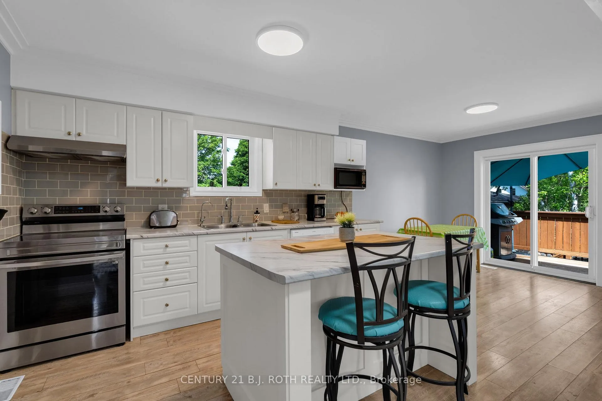 Photo 10 of 138 Tupper Street W, New Tecumseth, Alliston — HOMEH
