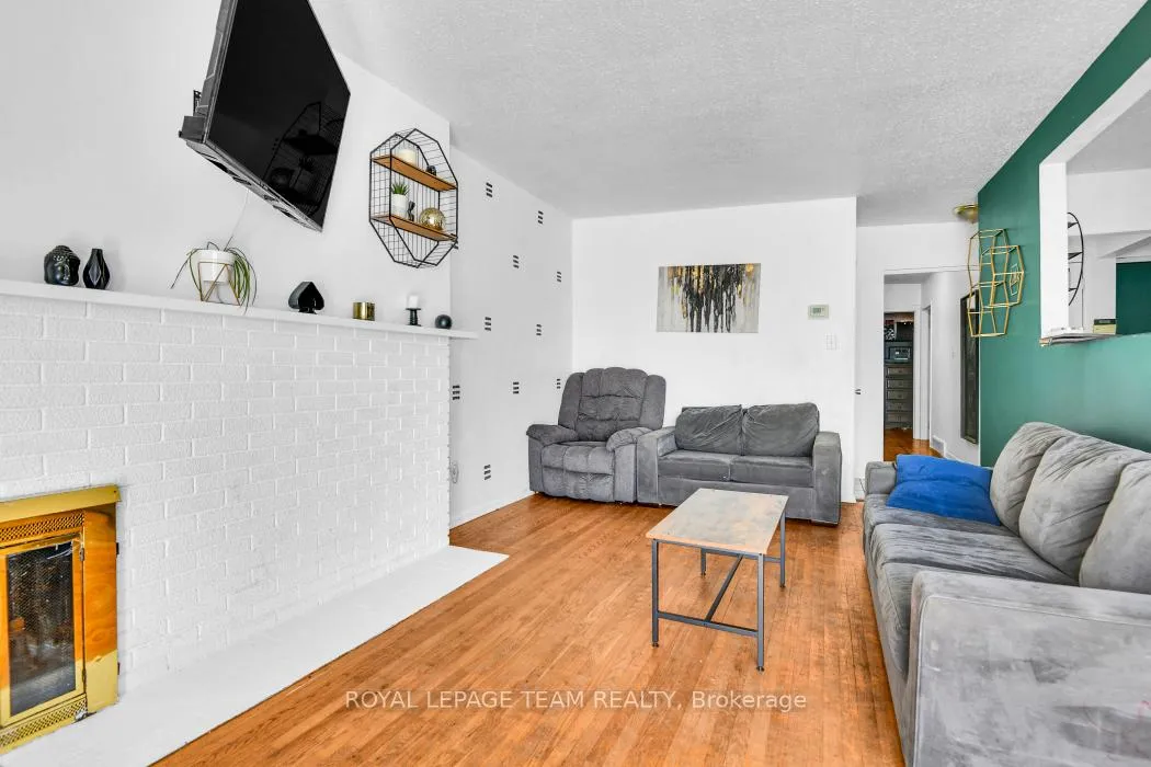 Photo 6 of 2383 Walkley Road, Ottawa, Hawthorne Meadows — HOMEH