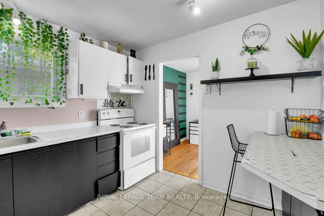 Photo 10 of 2383 Walkley Road, Ottawa, Hawthorne Meadows — HOMEH