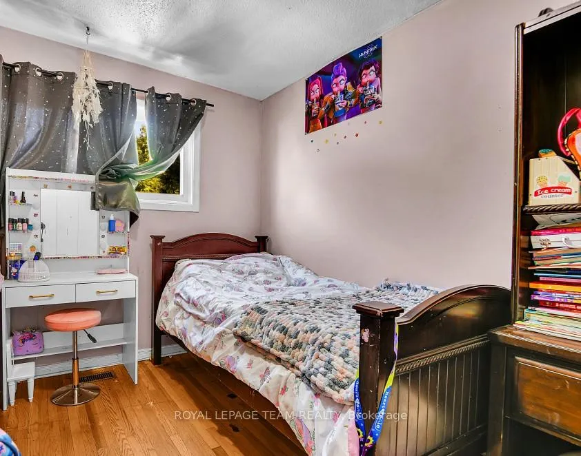 Photo 13 of 2383 Walkley Road, Ottawa, Hawthorne Meadows — HOMEH