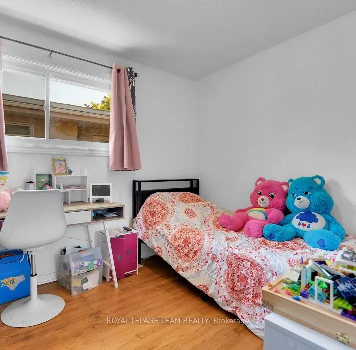 Photo 14 of 2383 Walkley Road, Ottawa, Hawthorne Meadows — HOMEH
