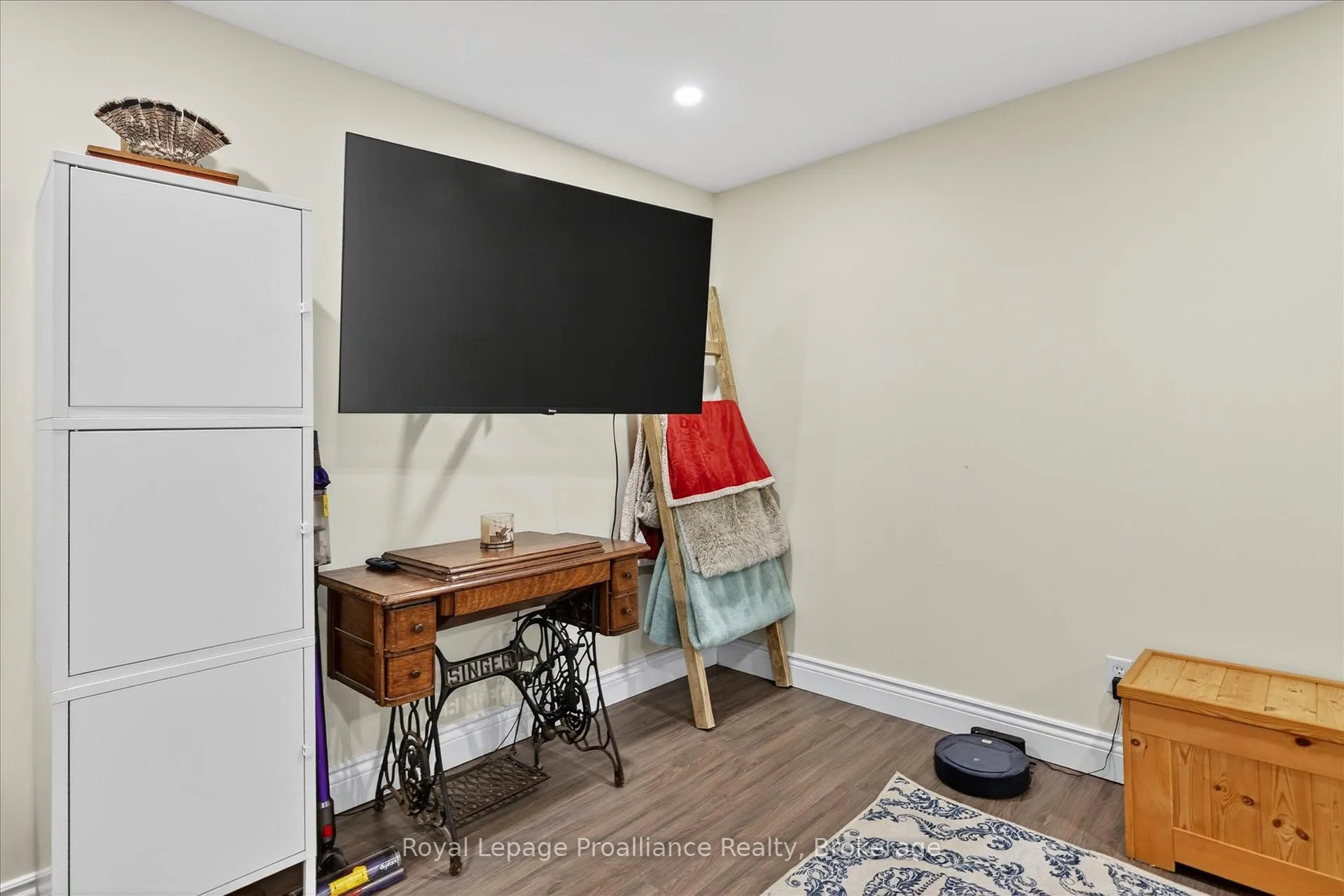 Photo 18 of 862 South Street, Douro-Dummer — HOMEH