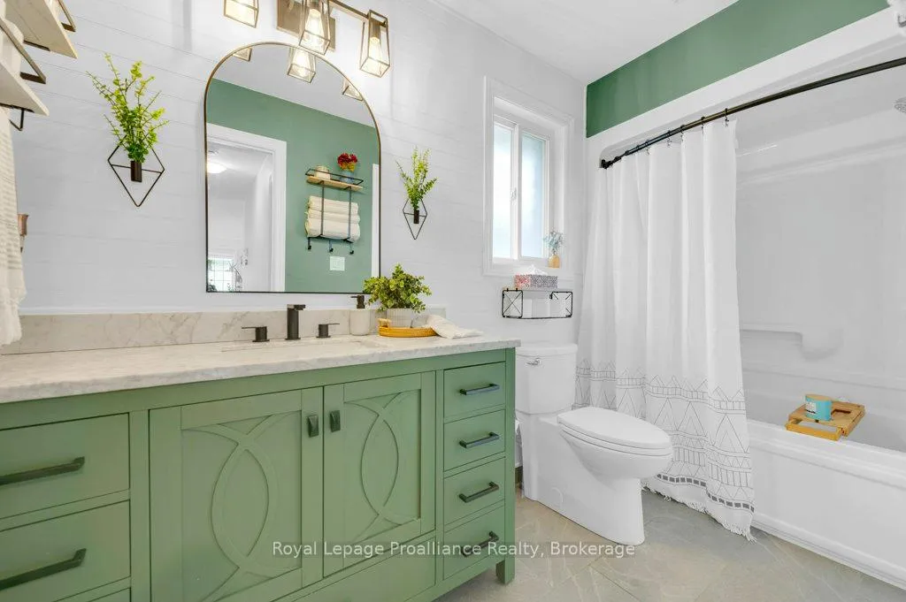 Photo 20 of 35 Ridgeview Lane, Quinte West, Sidney Ward — HOMEH