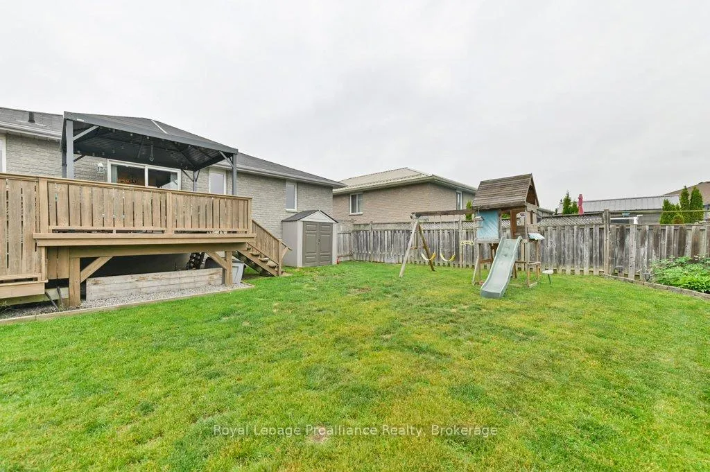 Photo 37 of 35 Ridgeview Lane, Quinte West, Sidney Ward — HOMEH