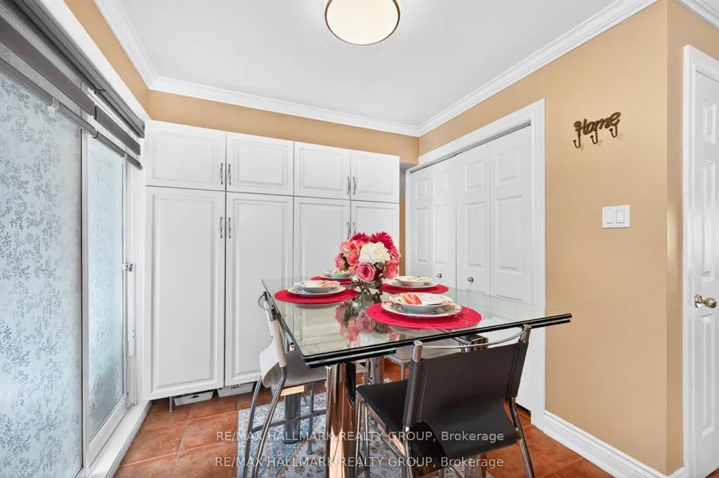 Photo 13 of 82 Briston Private, Ottawa, Hunt Club Park — HOMEH