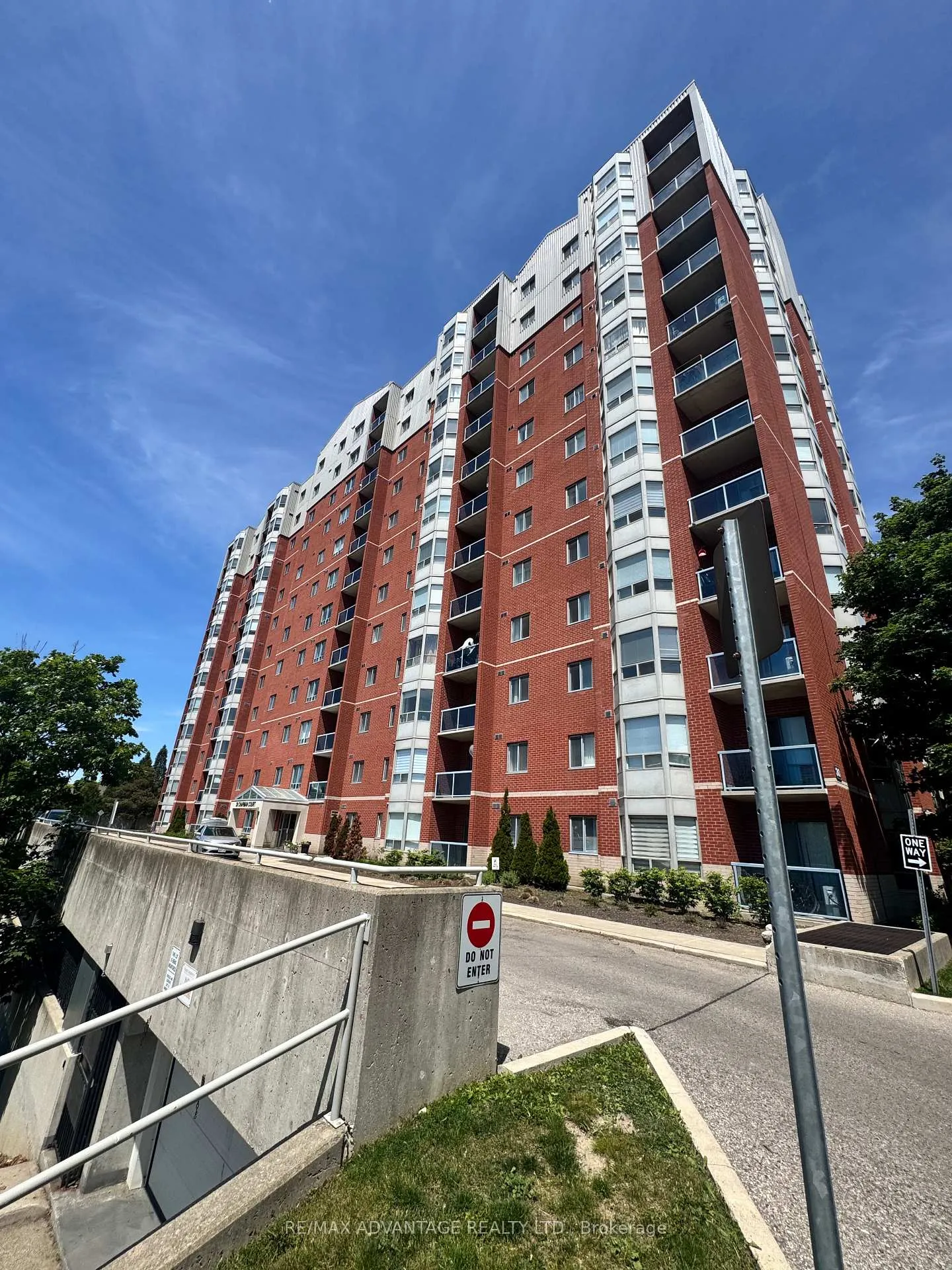 Front of Unit 607, 30 Chapman Court