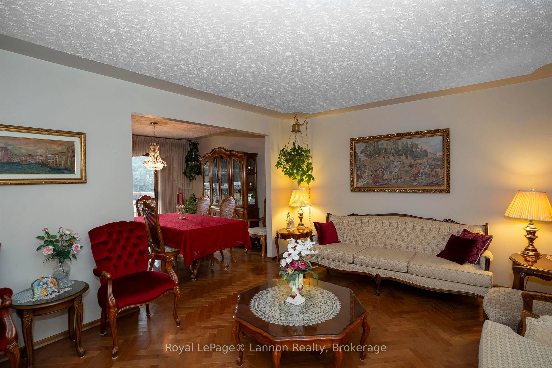 Photo 4 of 149 Masters Street, Thunder Bay, John Street North — HOMEH