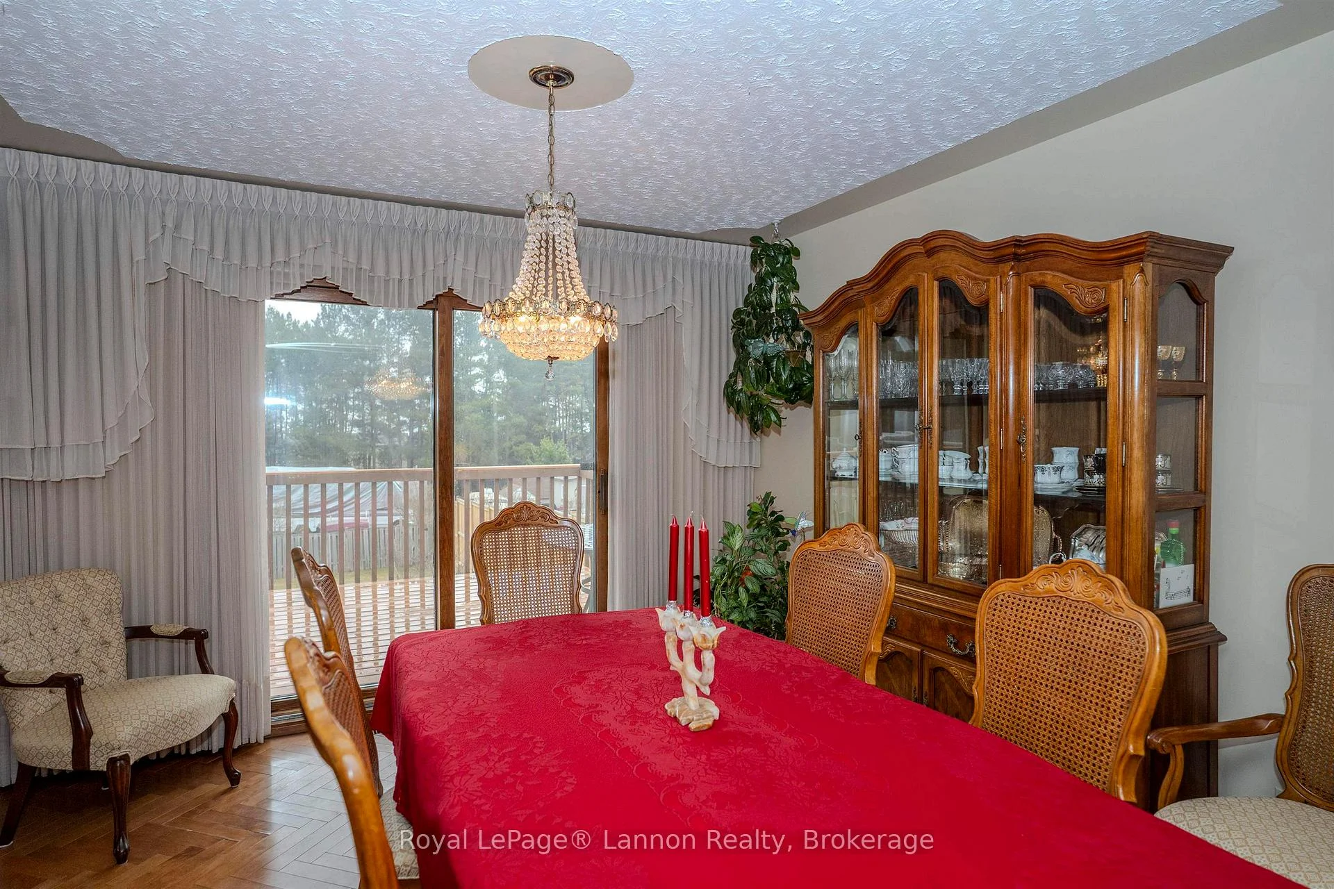 Photo 5 of 149 Masters Street, Thunder Bay, John Street North — HOMEH