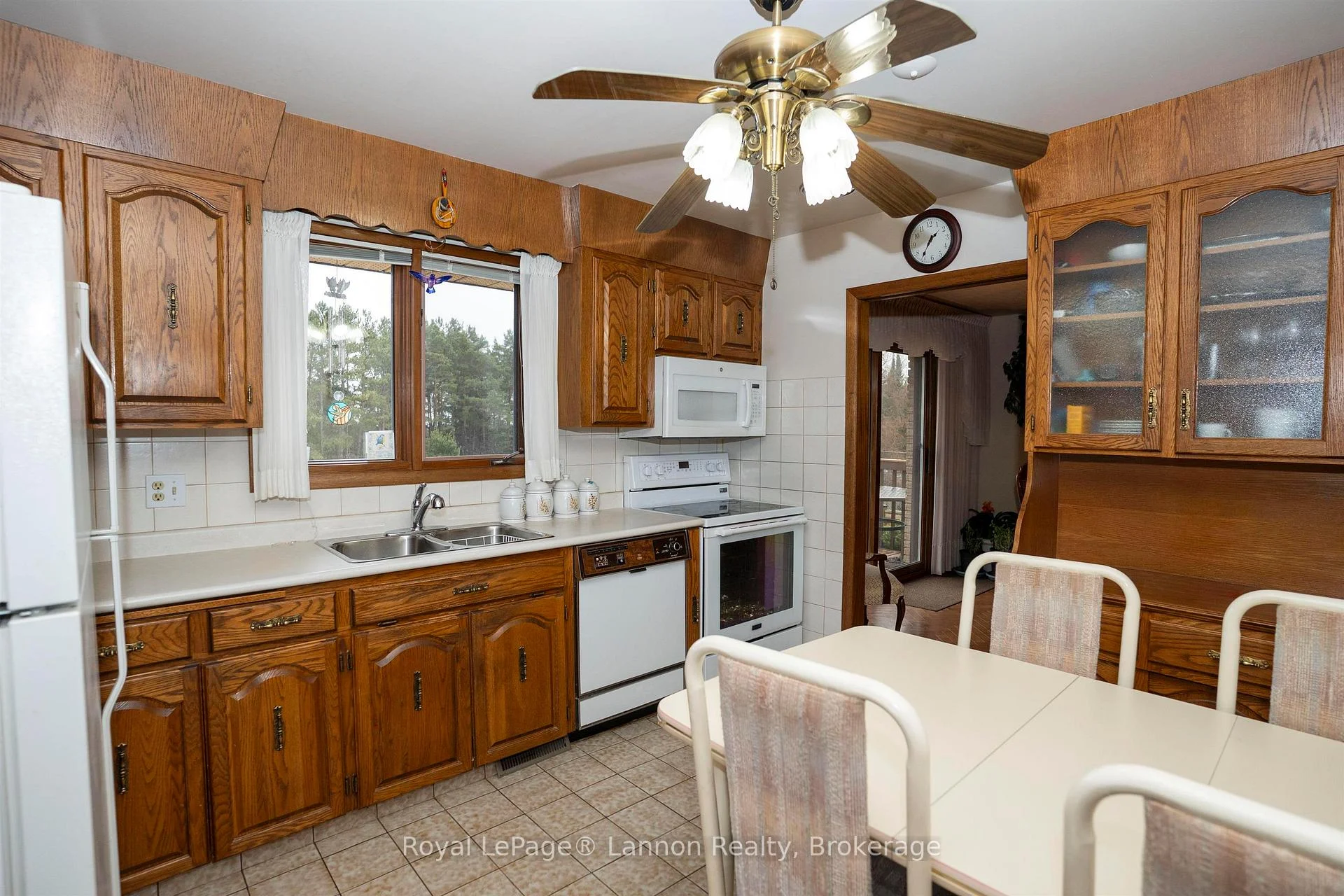 Photo 7 of 149 Masters Street, Thunder Bay, John Street North — HOMEH