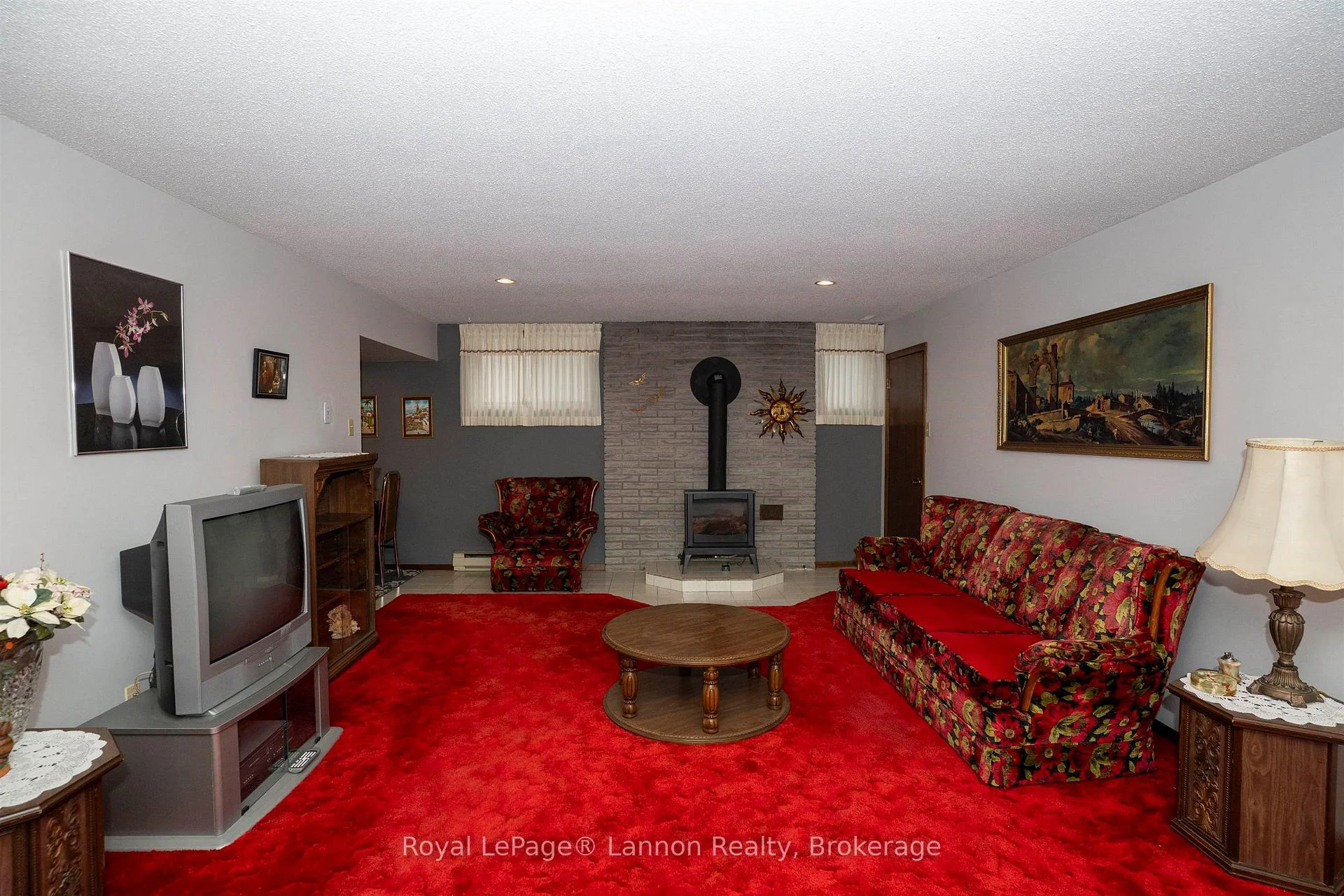 Photo 18 of 149 Masters Street, Thunder Bay, John Street North — HOMEH