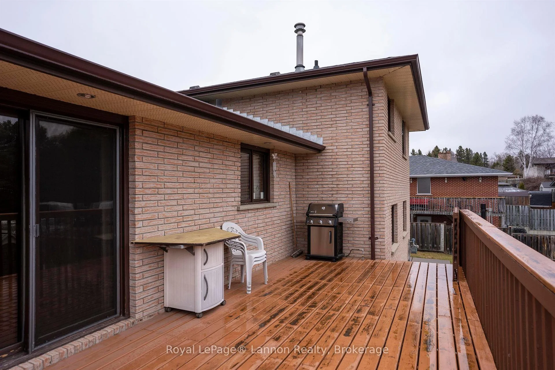 Photo 27 of 149 Masters Street, Thunder Bay, John Street North — HOMEH