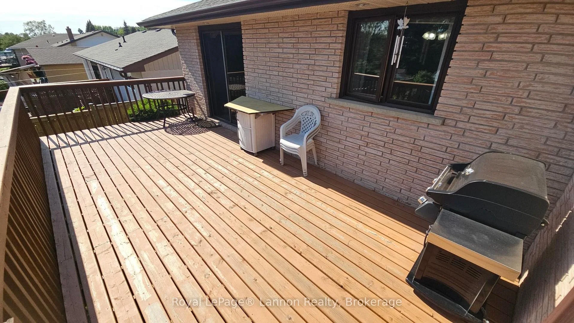 Photo 42 of 149 Masters Street, Thunder Bay, John Street North — HOMEH