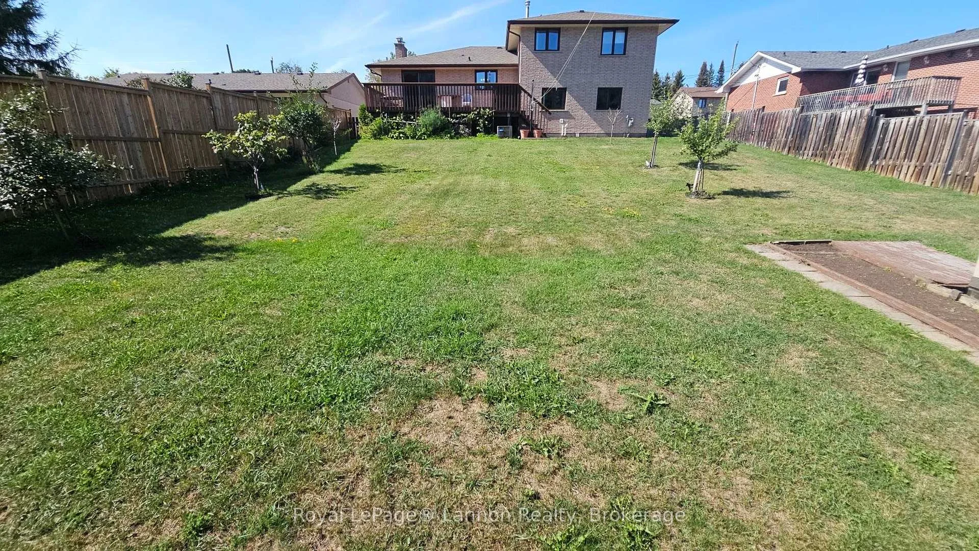 Photo 44 of 149 Masters Street, Thunder Bay, John Street North — HOMEH
