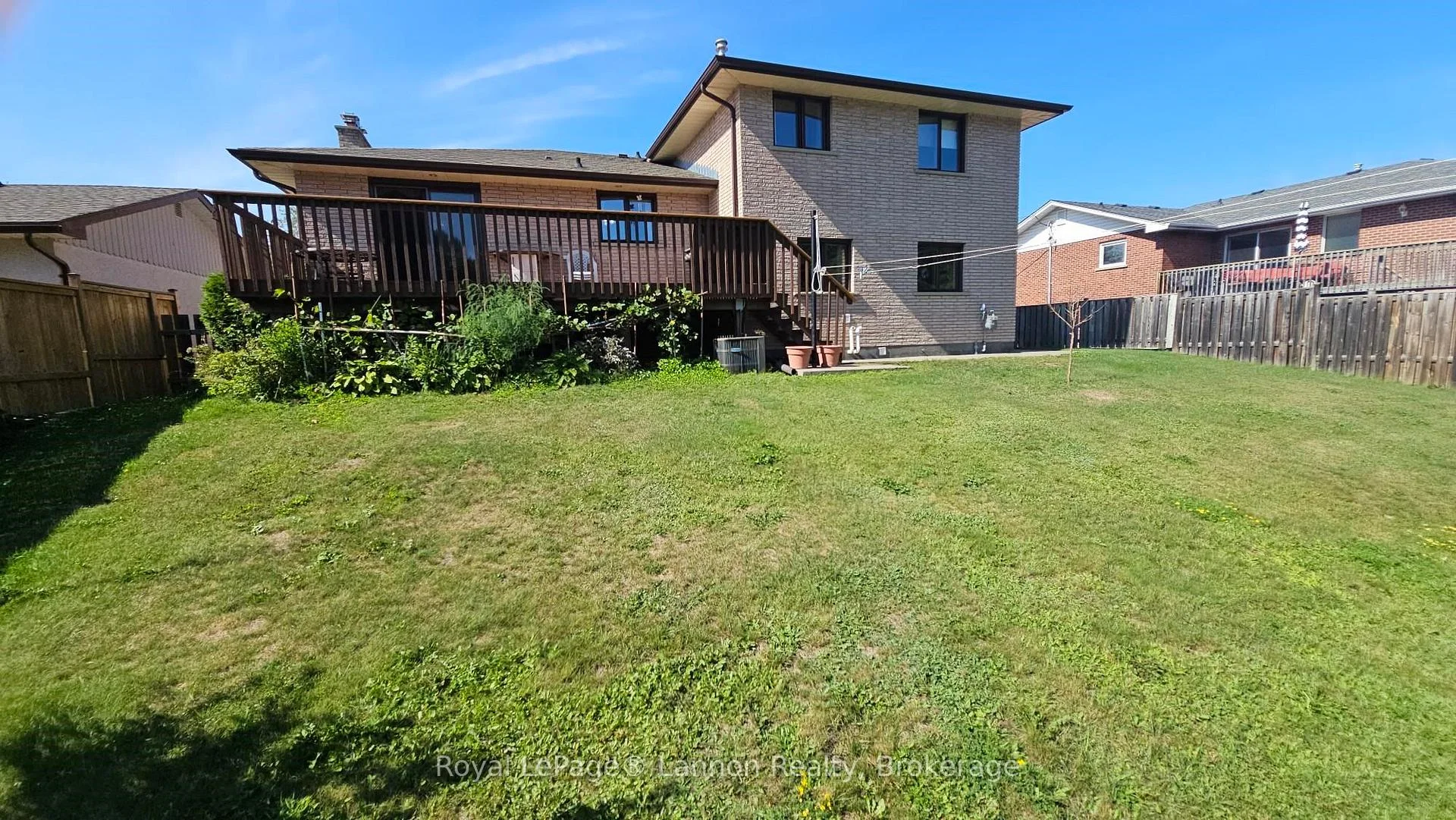 Photo 46 of 149 Masters Street, Thunder Bay, John Street North — HOMEH