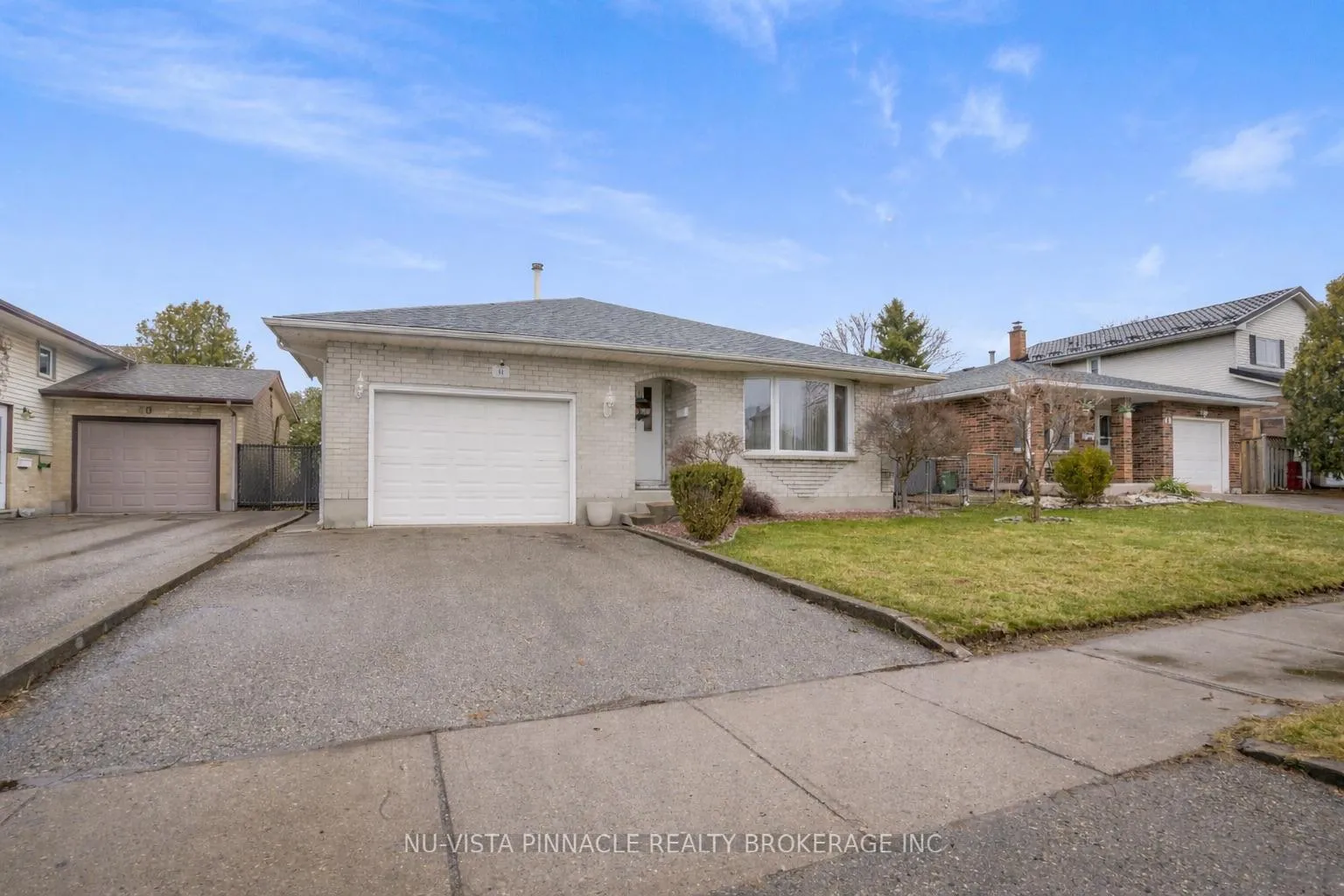 Photo 2 of 44 Golfdale Crescent, London, South Q — HOMEH
