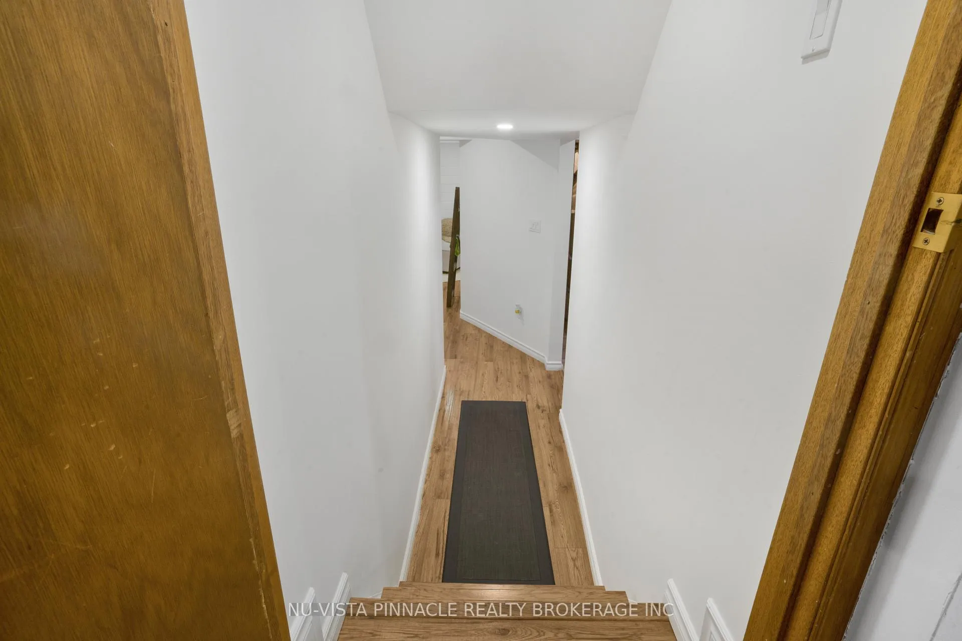 Photo 21 of 44 Golfdale Crescent, London, South Q — HOMEH