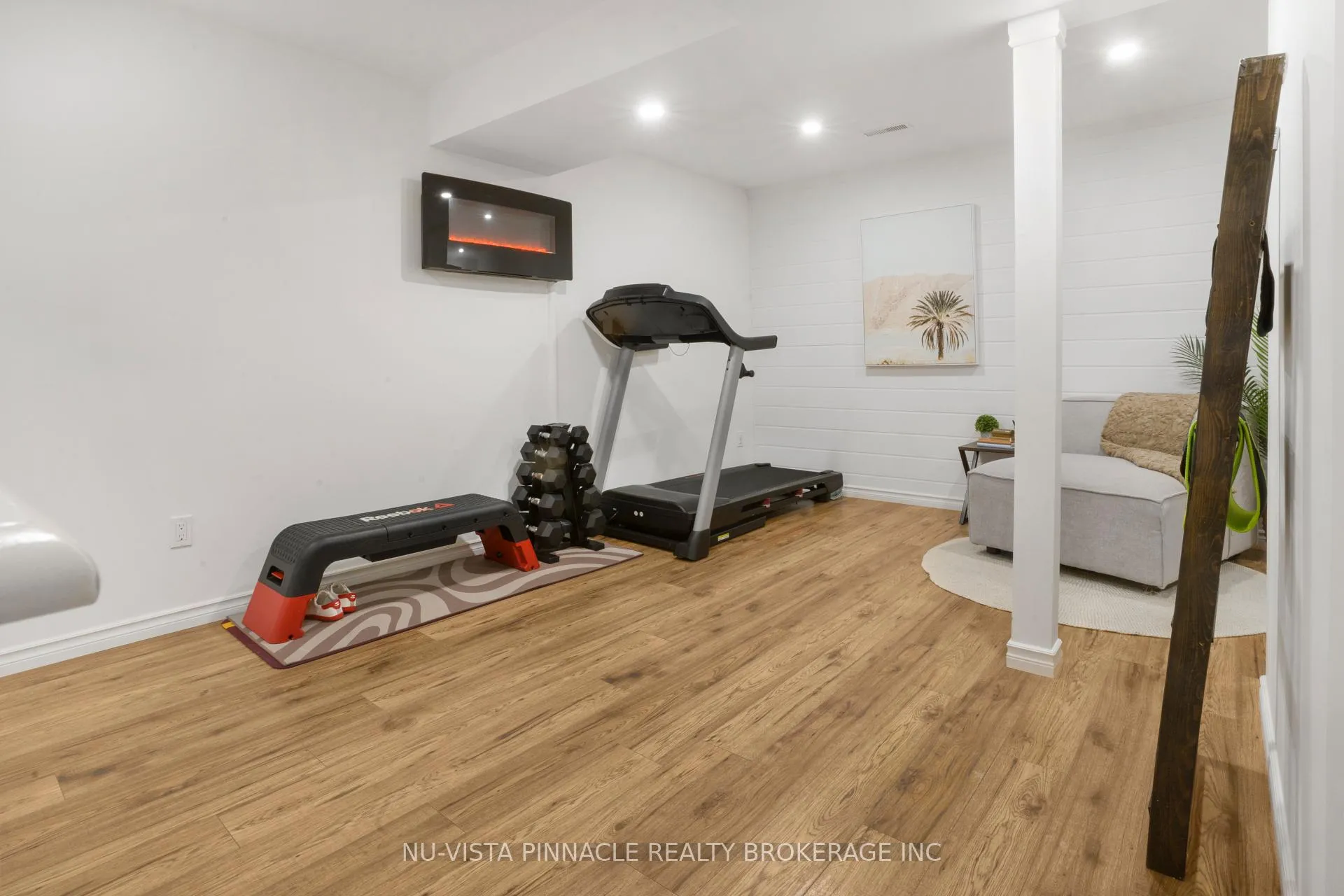 Photo 22 of 44 Golfdale Crescent, London, South Q — HOMEH