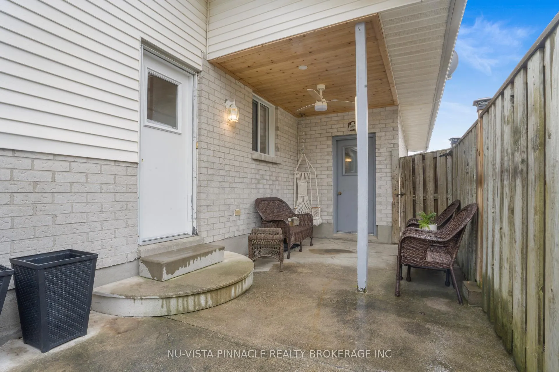 Photo 33 of 44 Golfdale Crescent, London, South Q — HOMEH