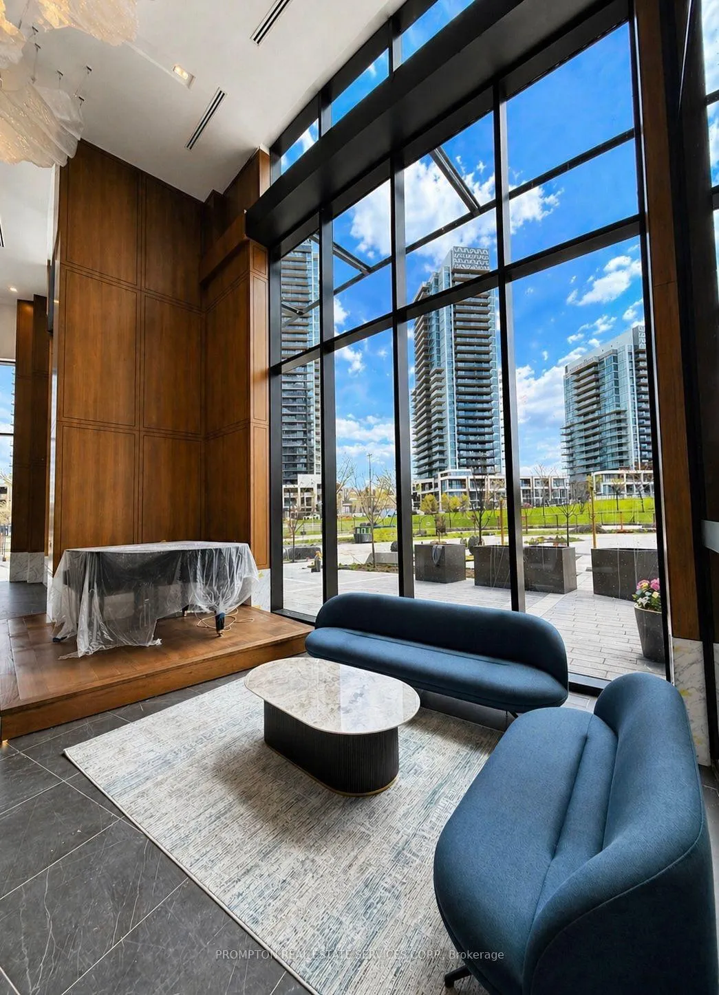 Photo 5 of Unit 1102, 18 Esther Shiner Boulevard, North York, Bayview Village — HOMEH