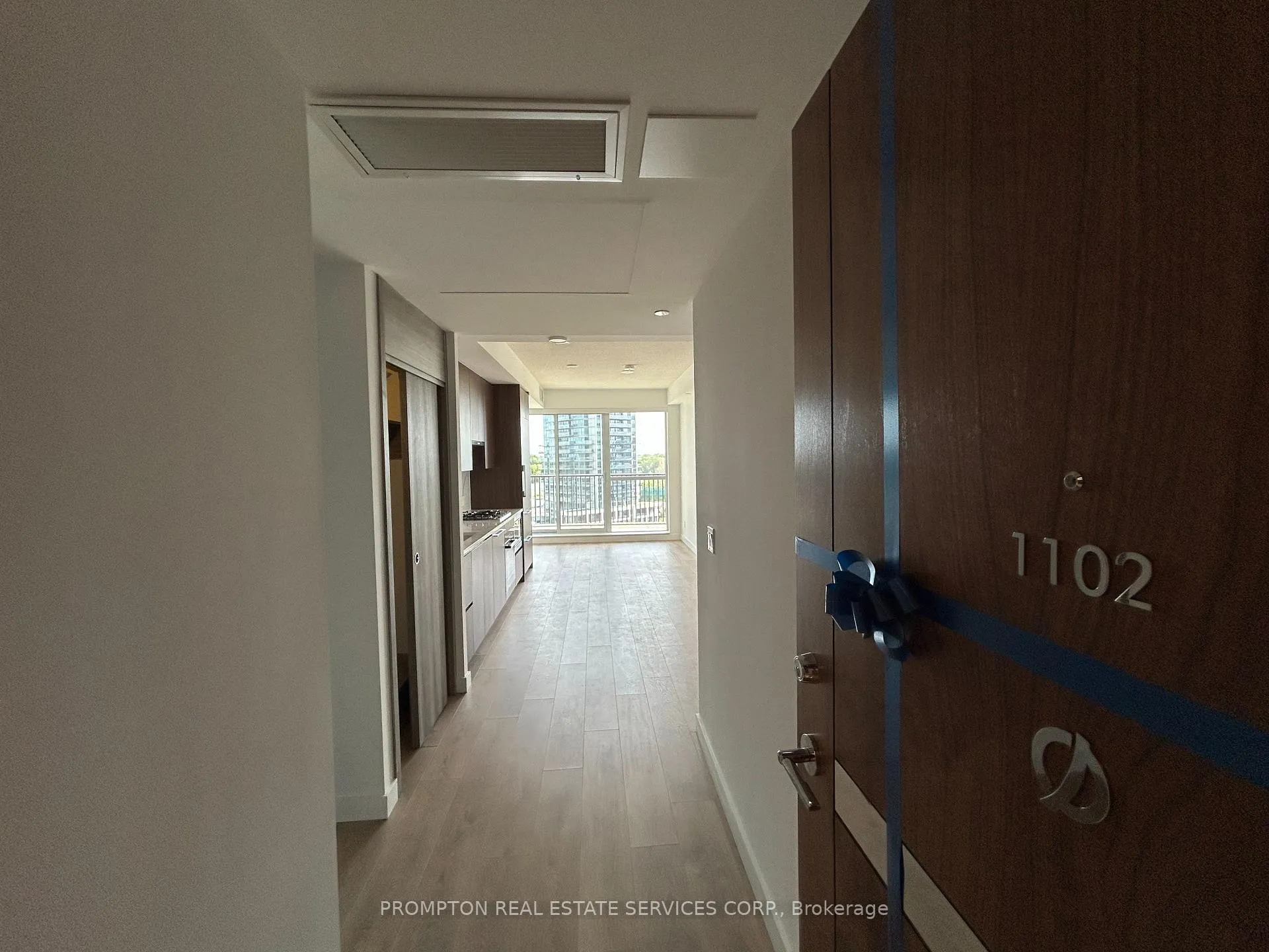 Photo 7 of Unit 1102, 18 Esther Shiner Boulevard, North York, Bayview Village — HOMEH