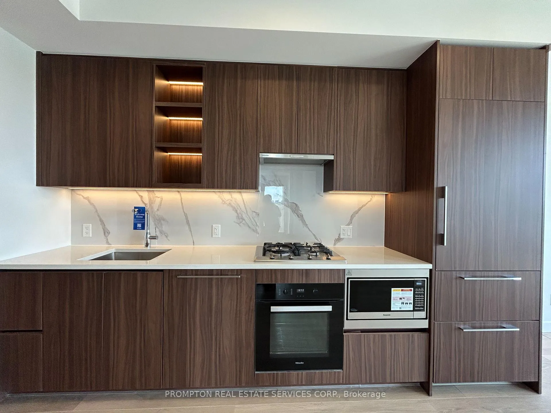 Photo 9 of Unit 1102, 18 Esther Shiner Boulevard, North York, Bayview Village — HOMEH
