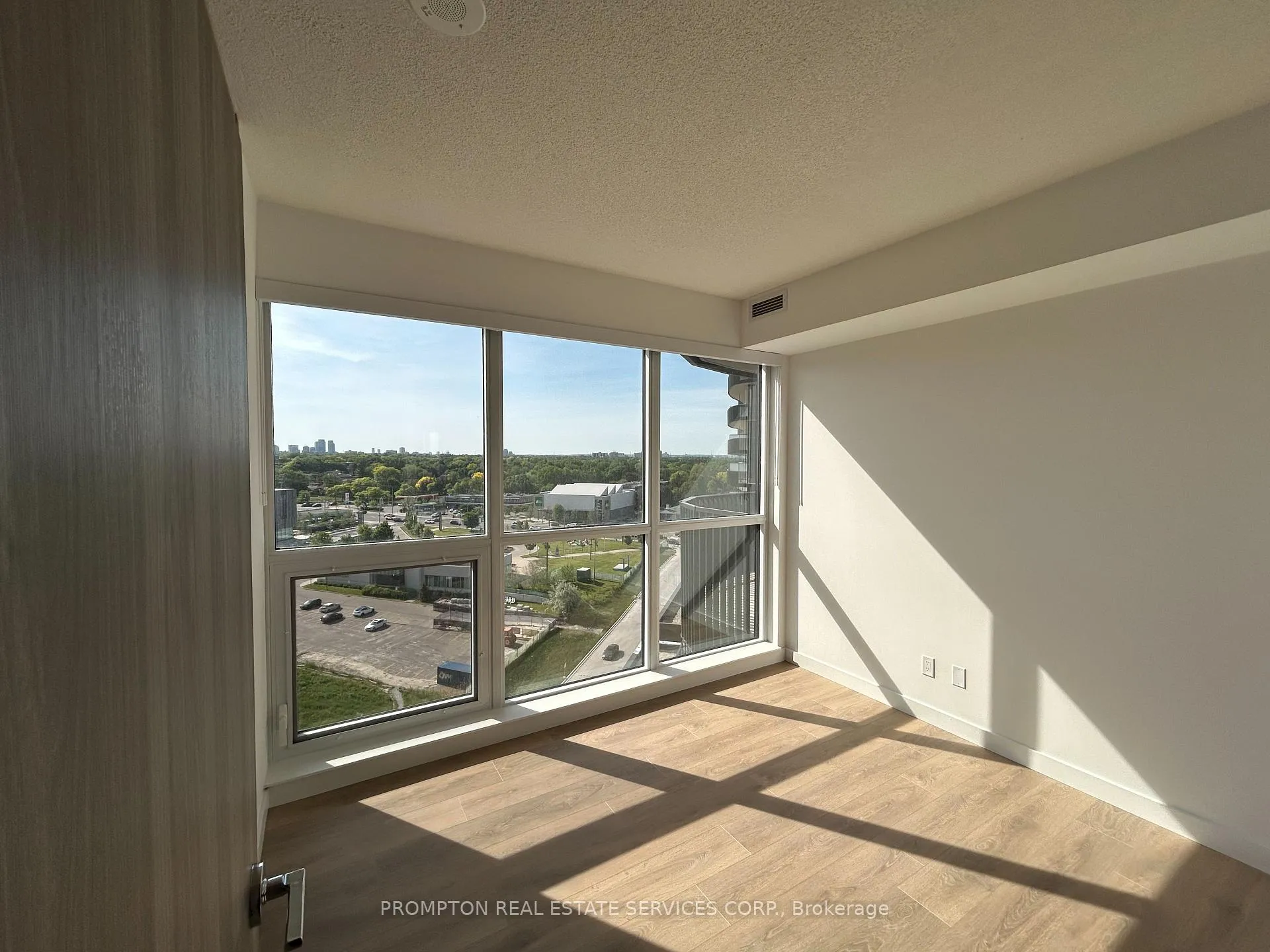 Photo 17 of Unit 1102, 18 Esther Shiner Boulevard, North York, Bayview Village — HOMEH