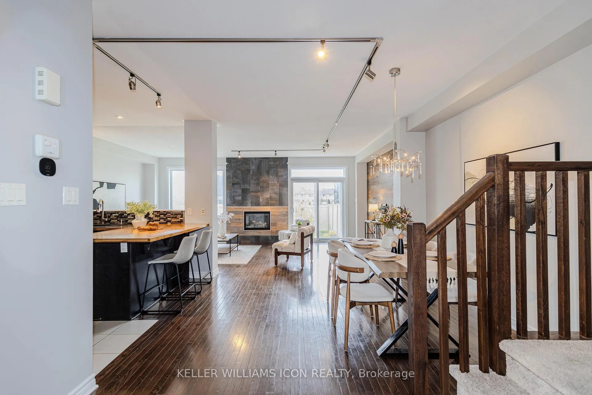 Photo 5 of 905 Whiteford Way, Ottawa, Kanata - Emerald Meadows/Trailwest — HOMEH