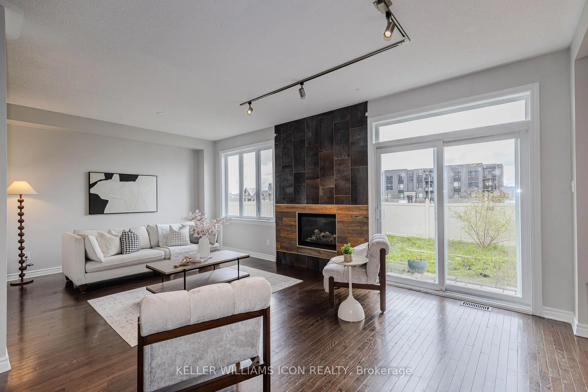 Photo 13 of 905 Whiteford Way, Ottawa, Kanata - Emerald Meadows/Trailwest — HOMEH