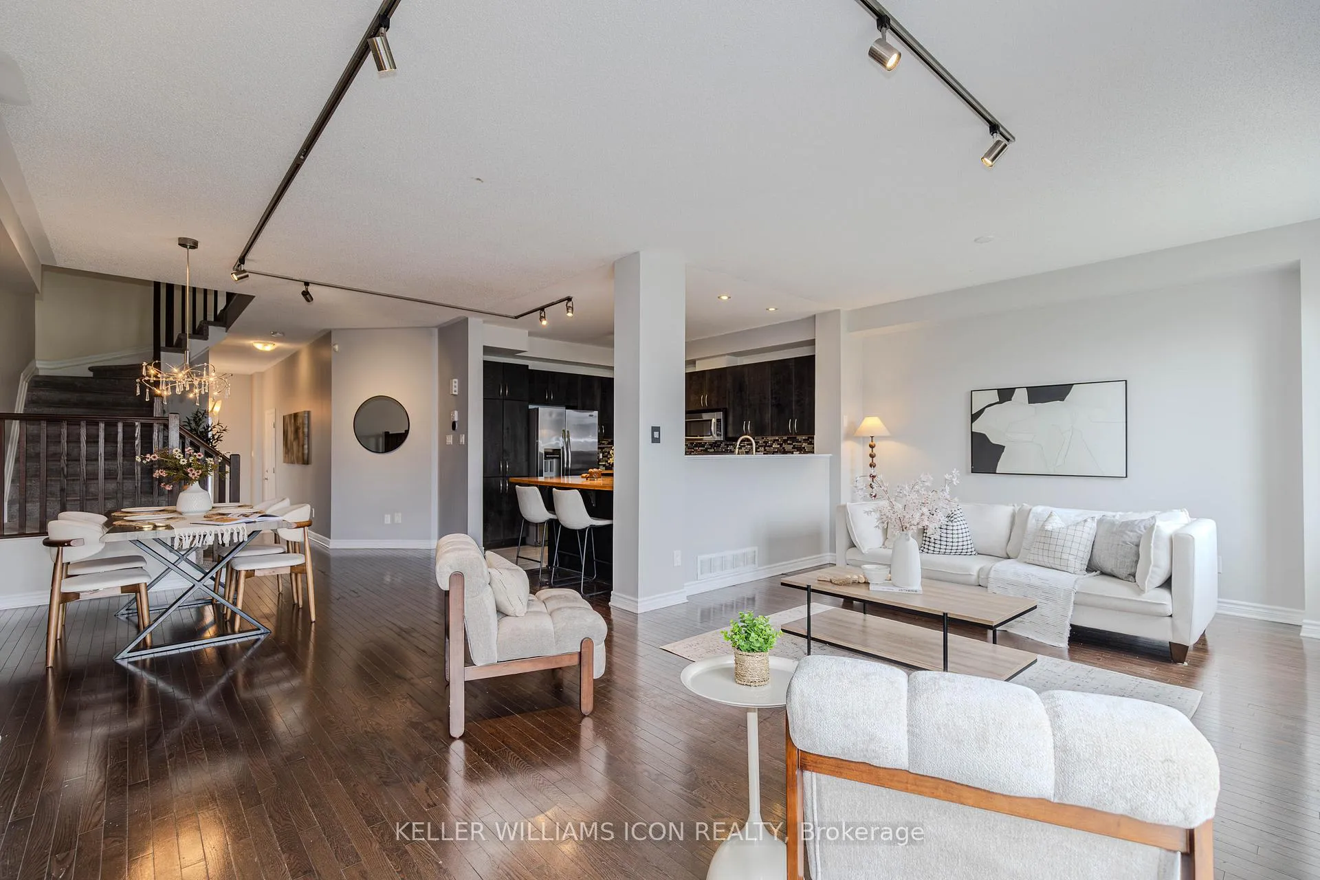 Photo 14 of 905 Whiteford Way, Ottawa, Kanata - Emerald Meadows/Trailwest — HOMEH