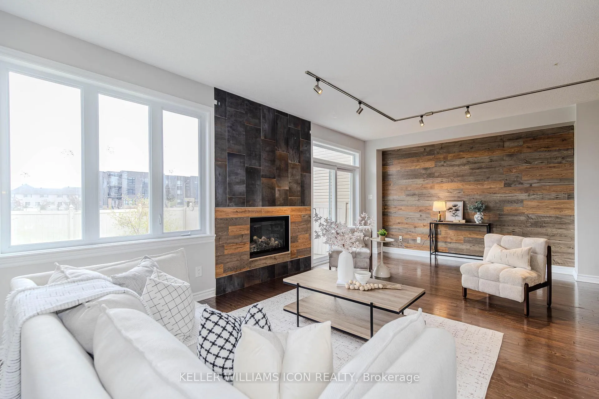 Photo 16 of 905 Whiteford Way, Ottawa, Kanata - Emerald Meadows/Trailwest — HOMEH