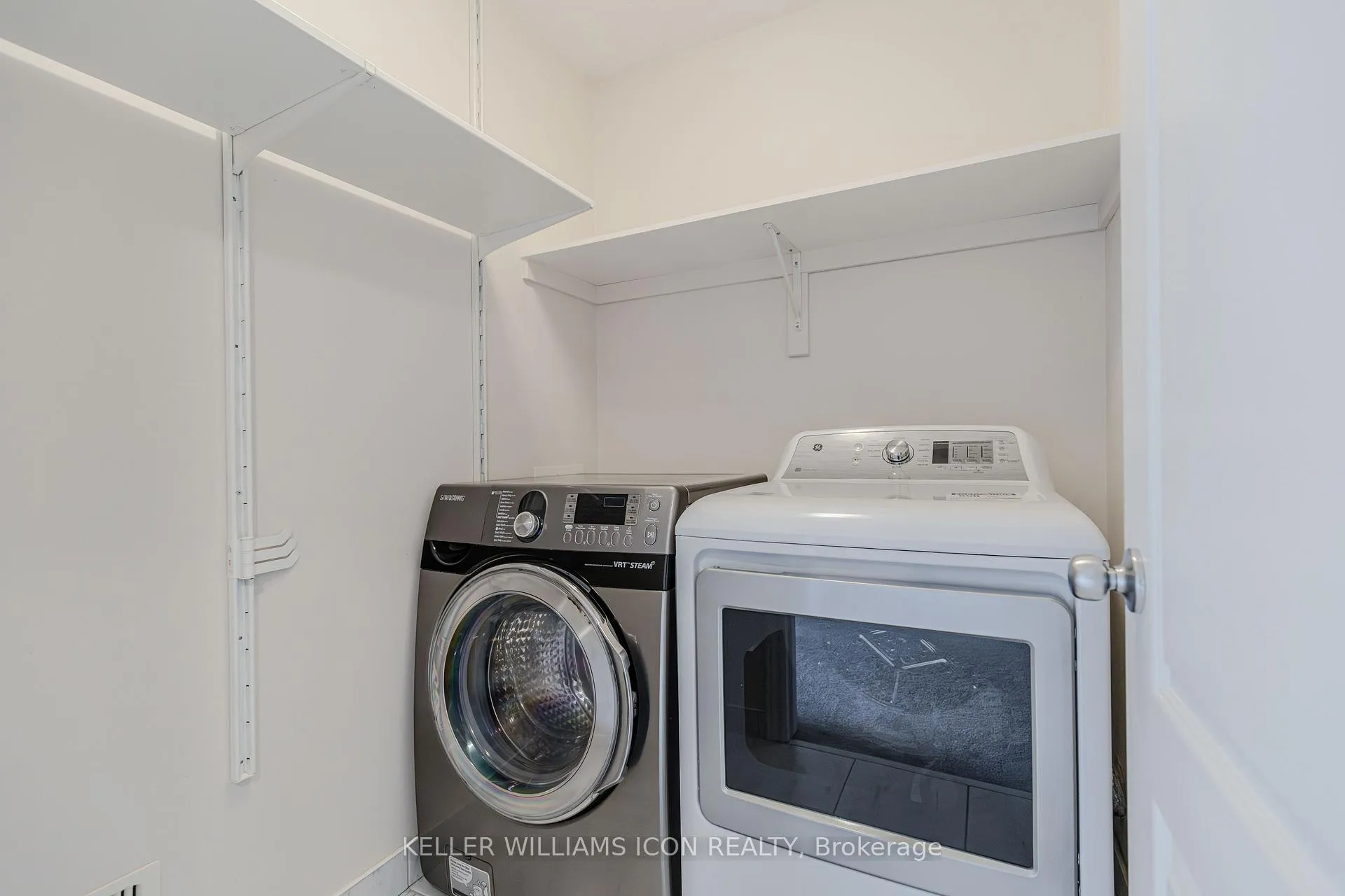 Photo 21 of 905 Whiteford Way, Ottawa, Kanata - Emerald Meadows/Trailwest — HOMEH