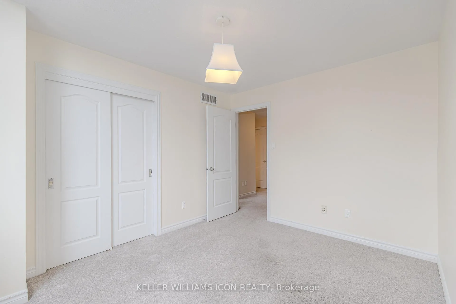 Photo 31 of 905 Whiteford Way, Ottawa, Kanata - Emerald Meadows/Trailwest — HOMEH