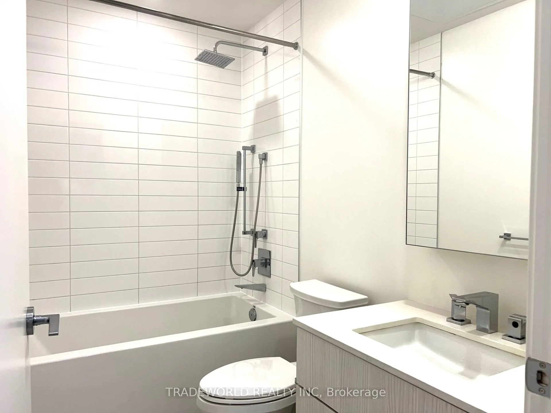 Photo 7 of Unit 2307, 25 Richmond Street E, Toronto, Church-Yonge Corridor — HOMEH