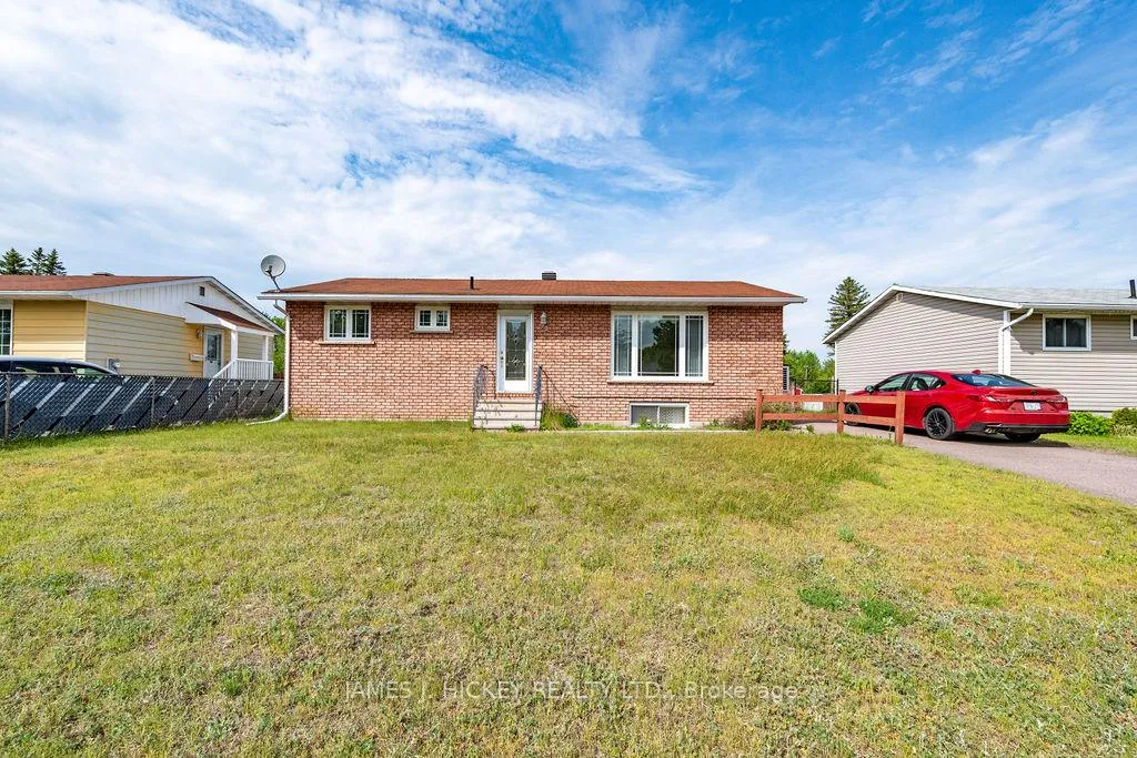 Photo 46 of 72 Herman Street, Petawawa — HOMEH