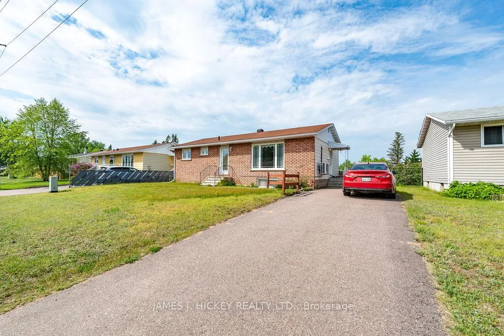 Photo 47 of 72 Herman Street, Petawawa — HOMEH