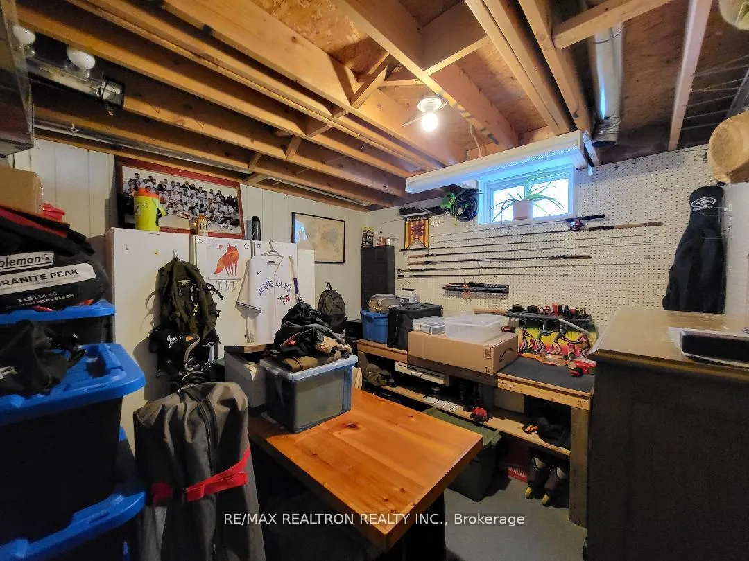 Photo 7 of 36 Julia Crescent, Orillia — HOMEH